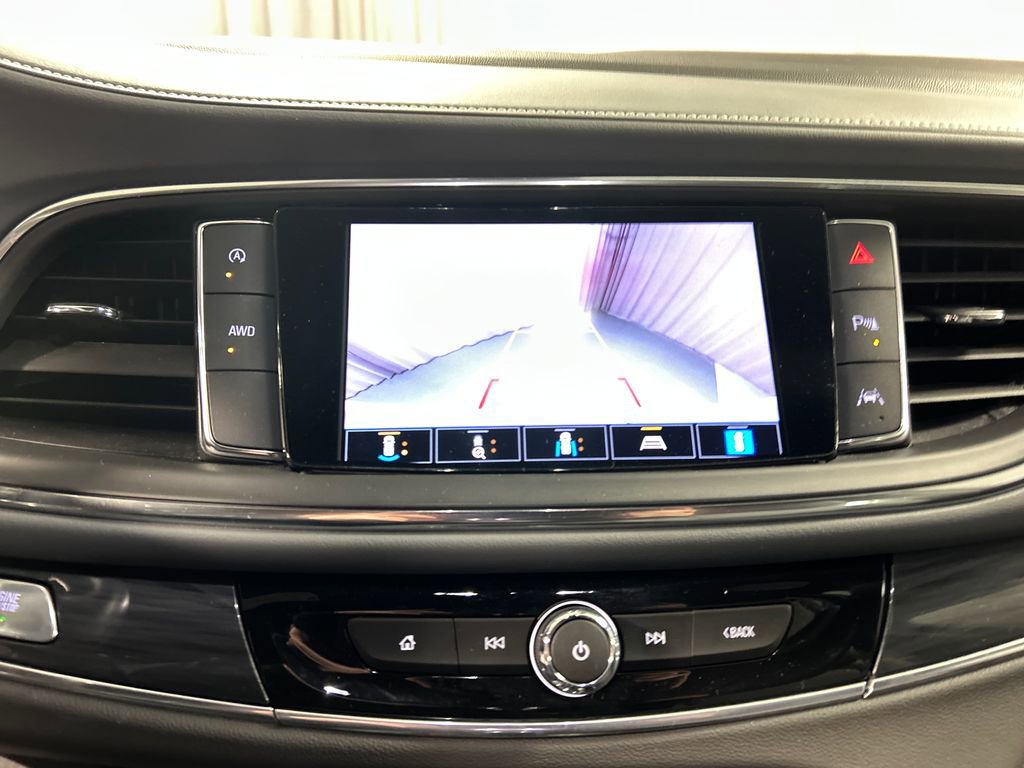 Used 2024 Buick Enclave Premium image 18