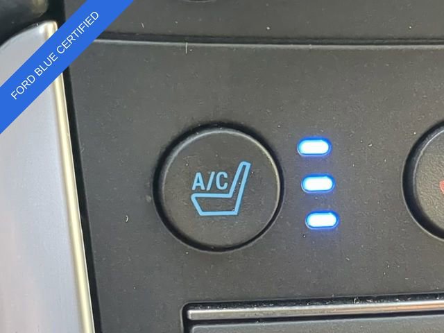 Used 2018 Ford Edge Titanium w/ Equipment Group 301A FWD image 25