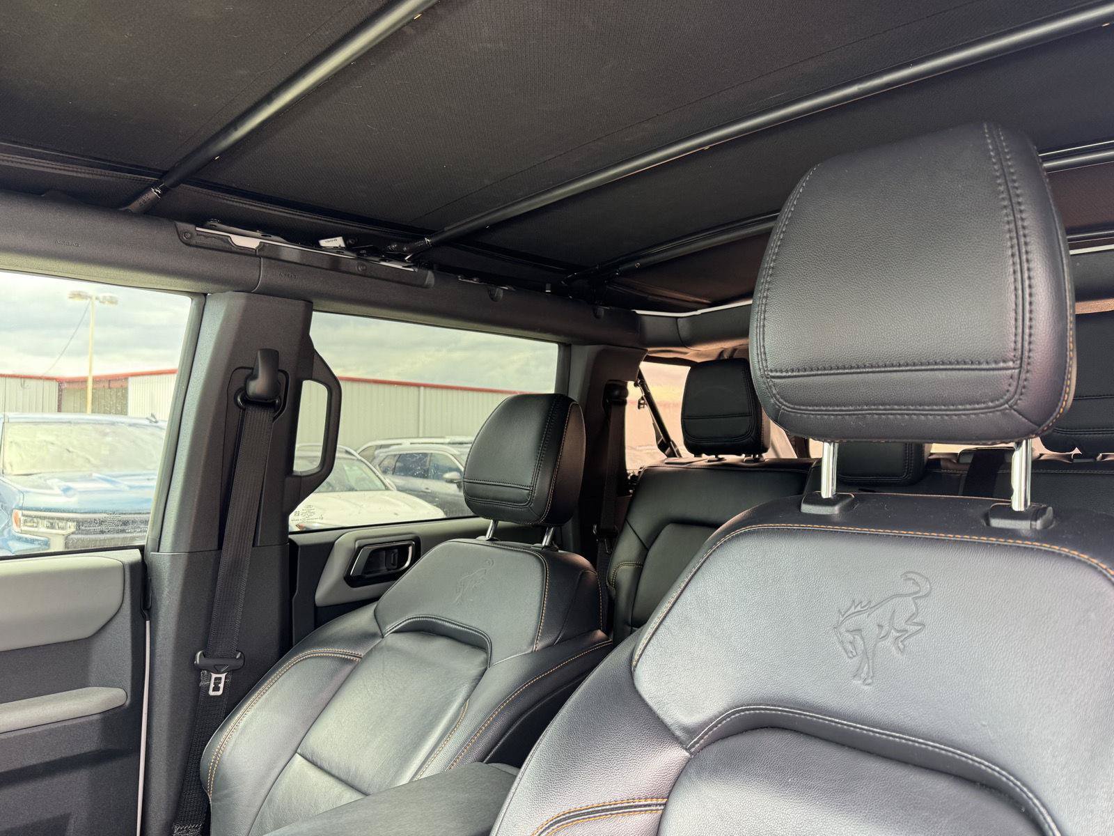 Used 2023 Ford Bronco Badlands image 15