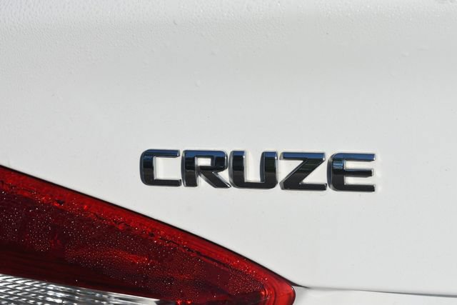 Certified 2017 Chevrolet Cruze Premier FWD image 13