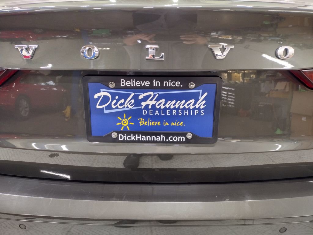 Used 2021 Volvo S60 T6 Momentum w/ Advanced Package AWD/4WD image 16