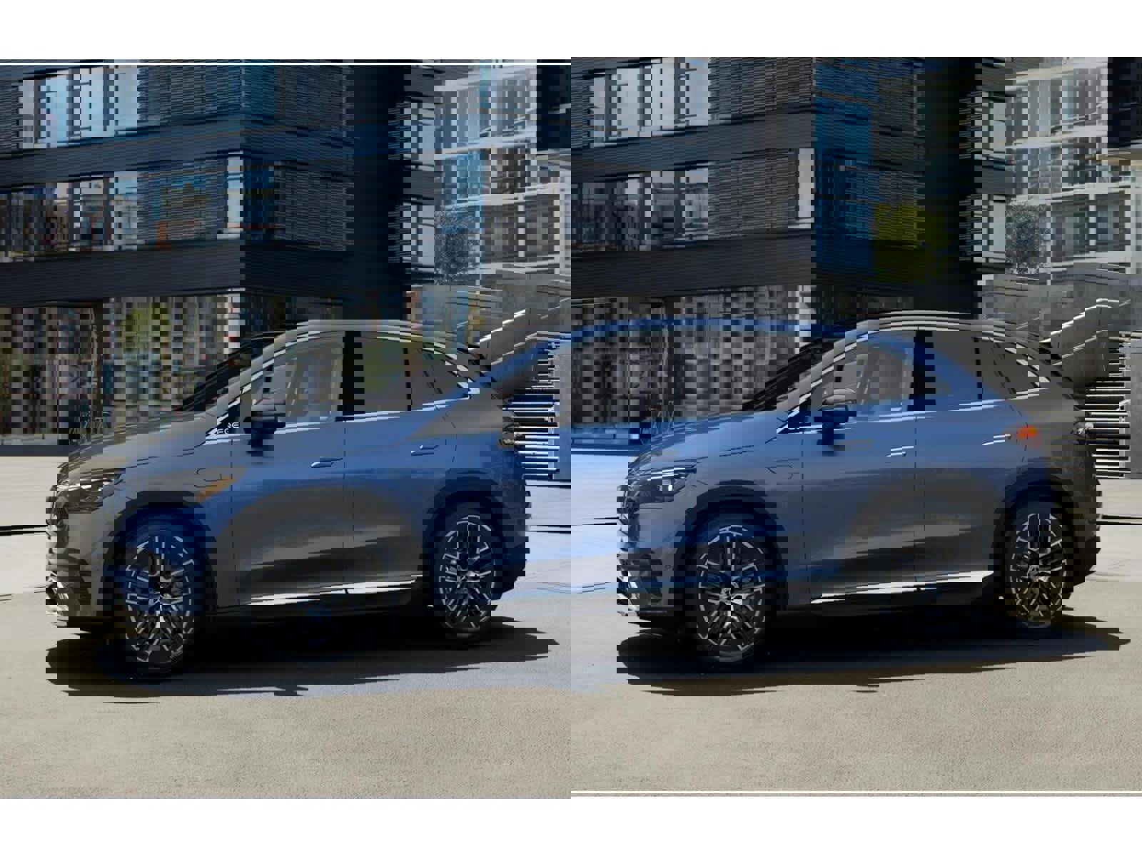 New 2026 Mercedes-Benz EQE 320 4MATIC SUV image 35