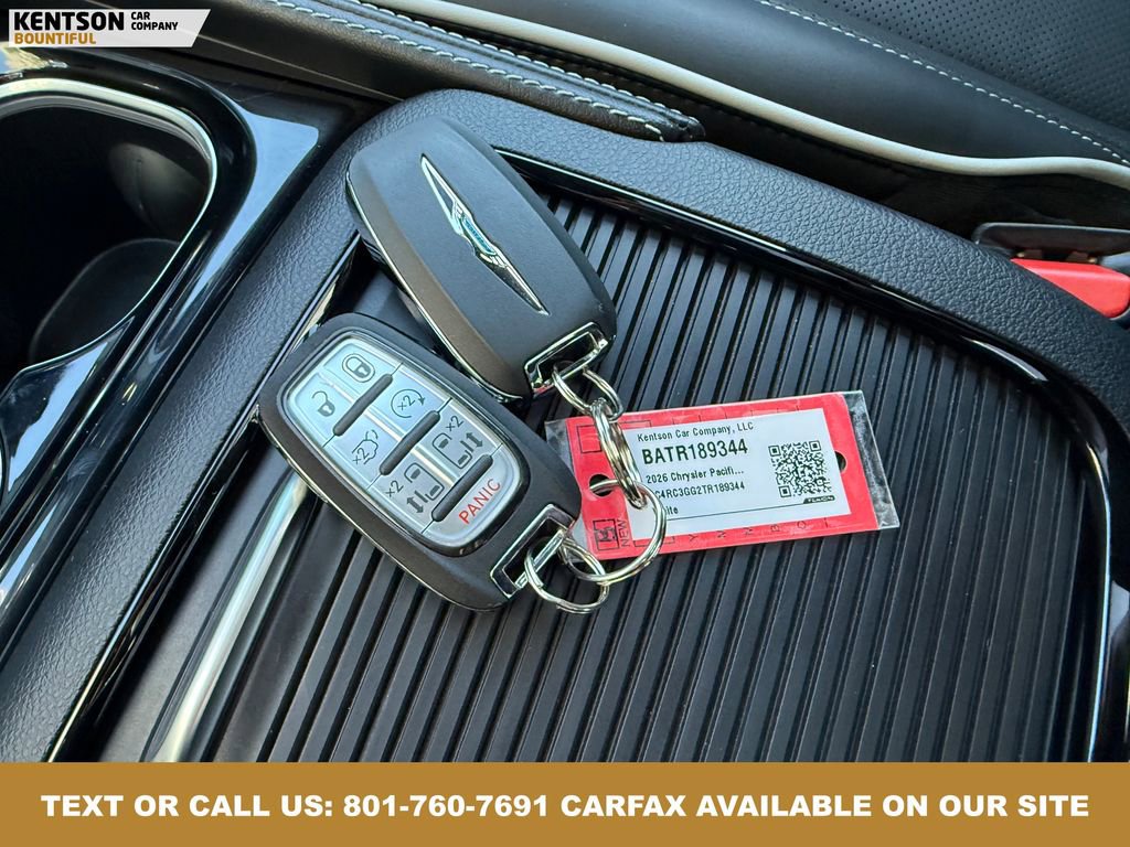 Used 2026 Chrysler Pacifica Limited image 38