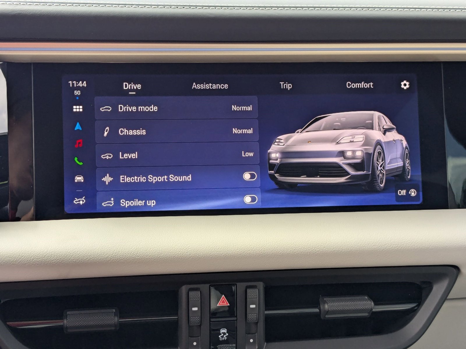 New 2025 Porsche Macan Electric RWD image 20