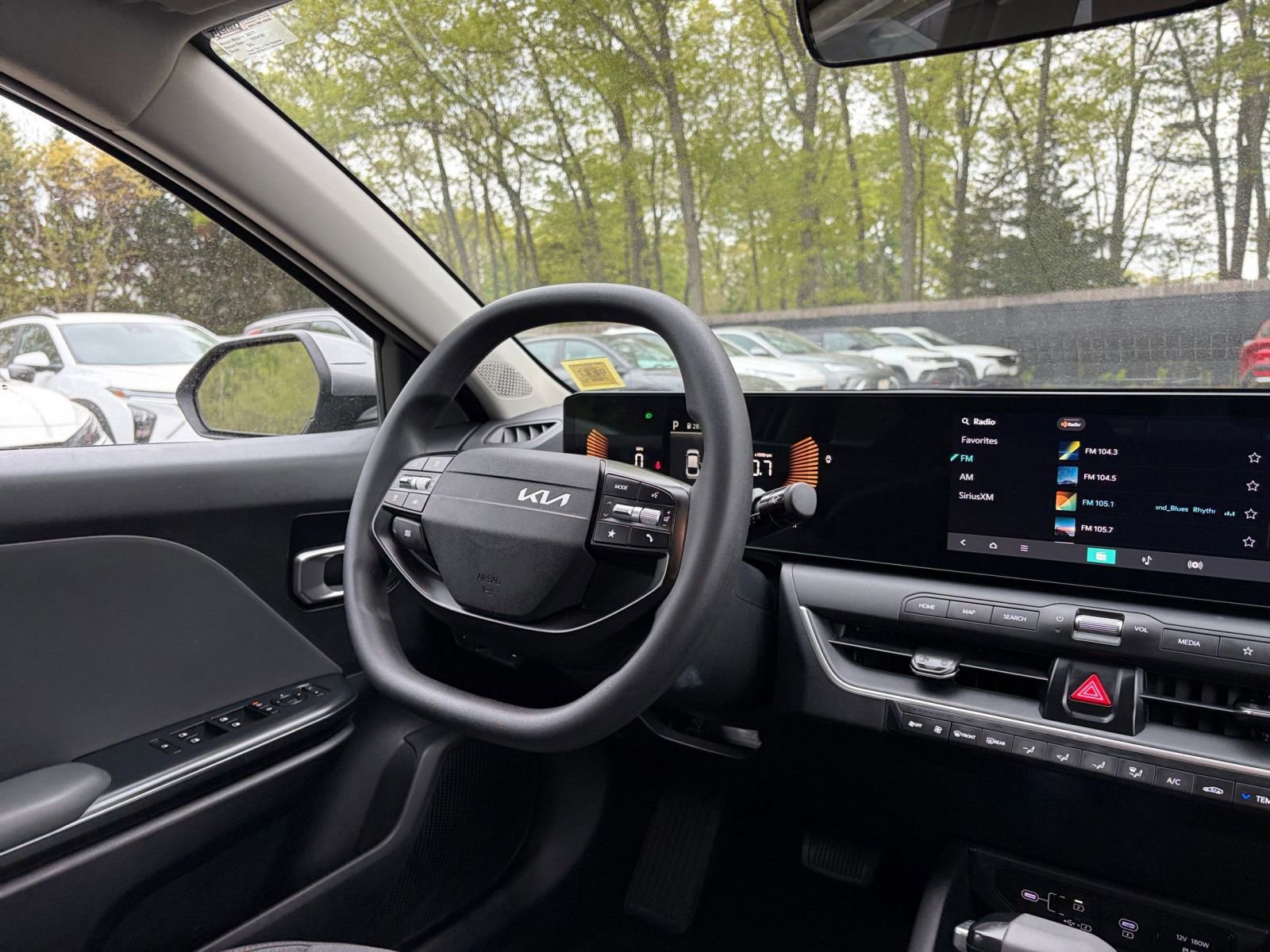 Used 2025 Kia K4 FWD image 33