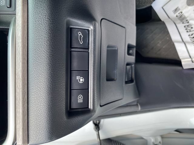 Used 2024 Toyota Grand Highlander AWD image 27