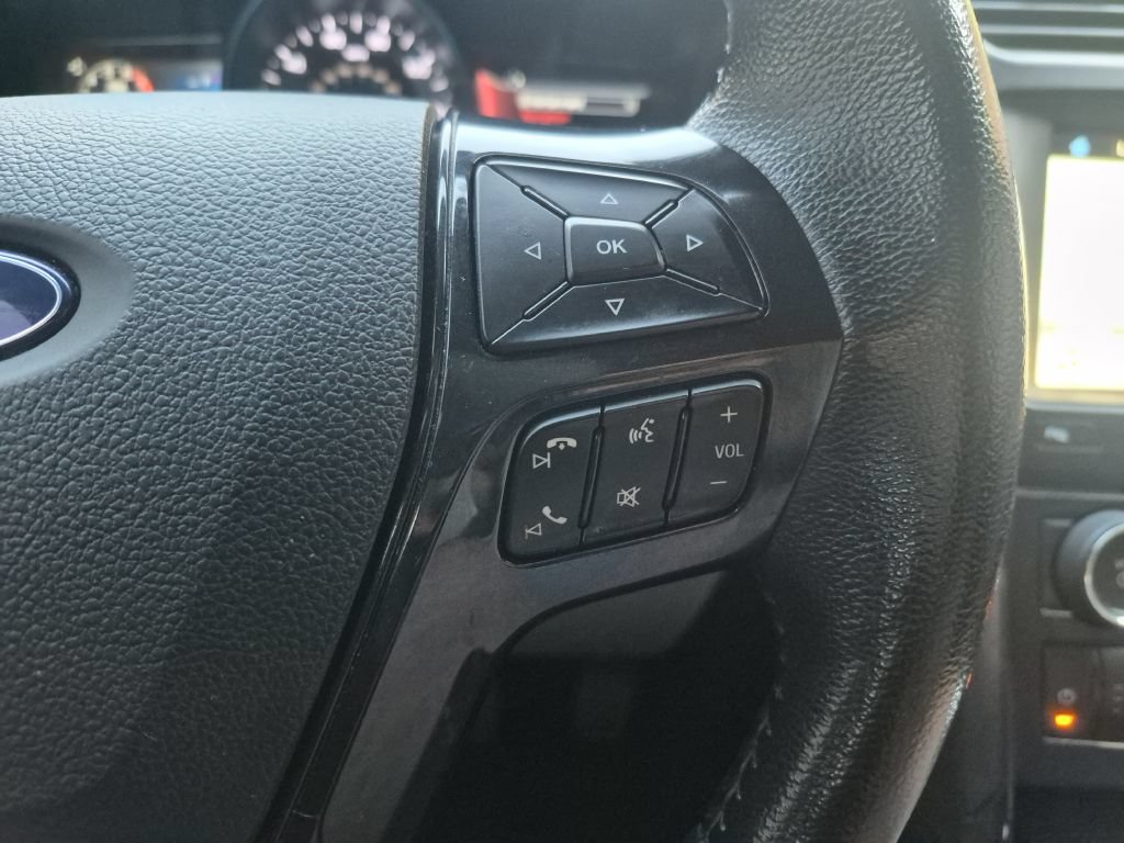 Used 2018 Ford Explorer XLT w/ Equipment Group 202A FWD image 29