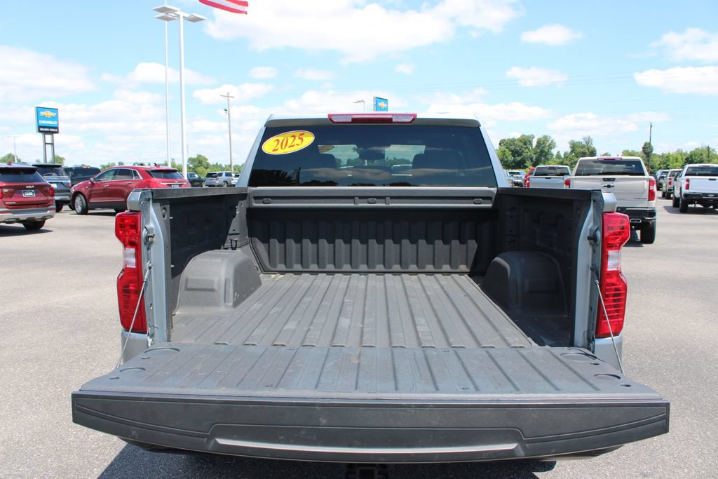 Used 2025 Chevrolet Silverado 1500 W/T w/ WT Value Package AWD/4WD image 16