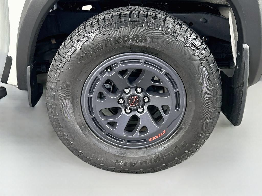 Used 2025 Nissan Frontier PRO-4X w/ Pro Premium Package AWD/4WD image 34