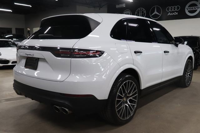 Used 2019 Porsche Cayenne S AWD/4WD image 5