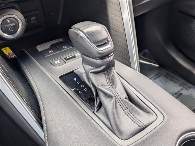 Used 2024 Toyota Venza Nightshade AWD/4WD image 12