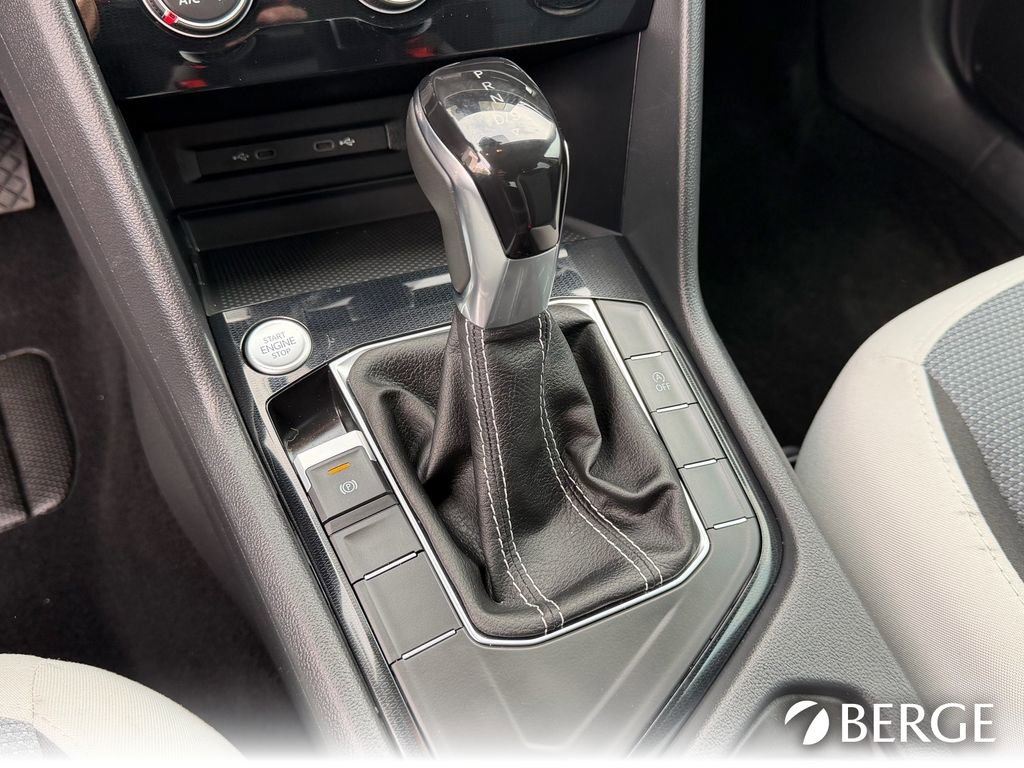 Used 2025 Volkswagen Taos S FWD image 32