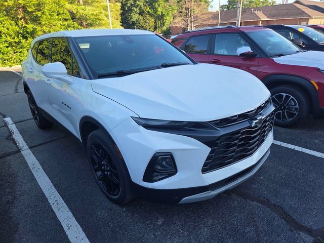 Used 2022 Chevrolet Blazer LT w/ LPO, Black Accent Package FWD image 3