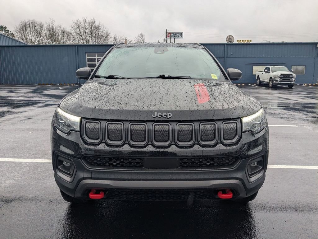 Used 2022 Jeep Compass Trailhawk w/ Trailhawk Elite Group image 3