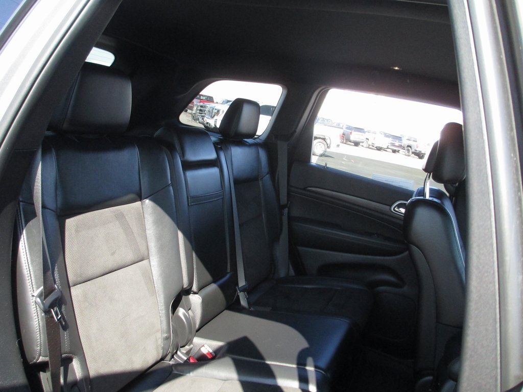 Used 2020 Jeep Grand Cherokee Laredo w/ Quick Order Package 2BN North image 21