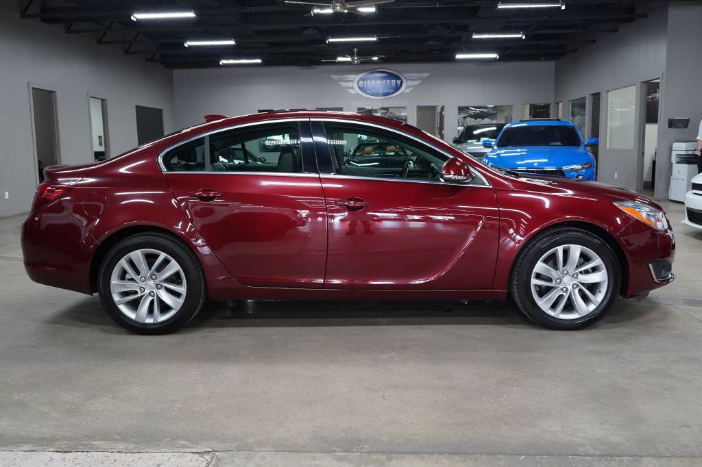 Used 2017 Buick Regal Premium w/ Driver Confidence Package #1 AWD/4WD image 6