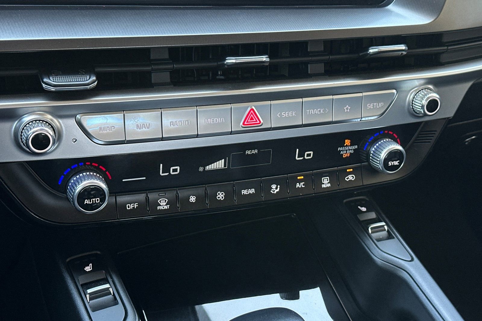 Used 2023 Kia Telluride S image 22