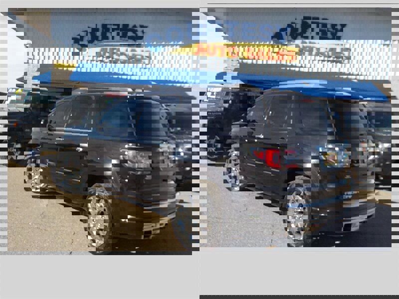 Used 2016 GMC Acadia Denali image 5