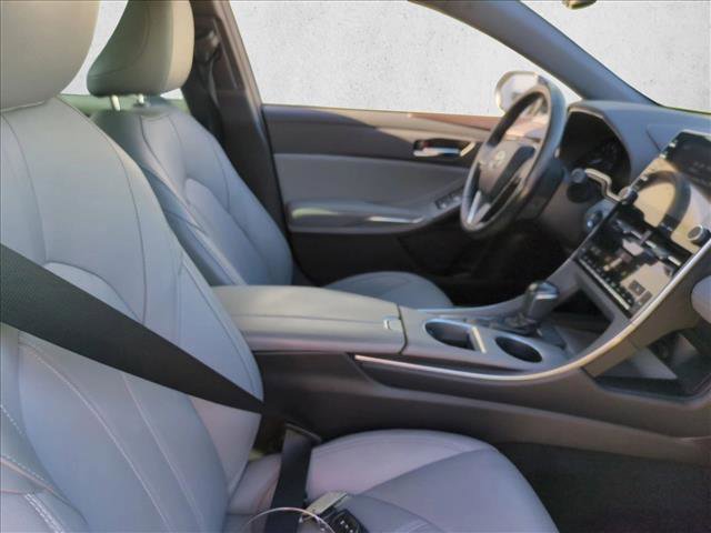 Certified 2021 Toyota Avalon XLE FWD image 20