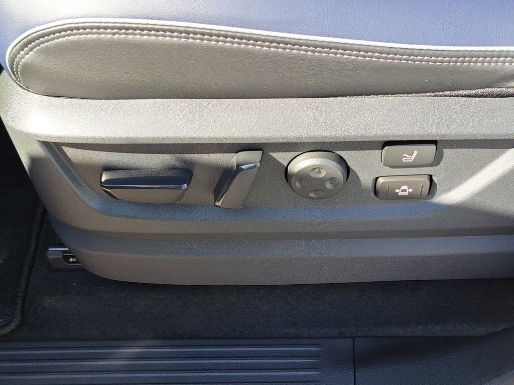 New 2026 INFINITI QX80 4WD w/ Sport Exterior Package image 13