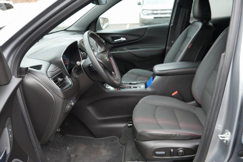 Used 2024 Chevrolet Equinox RS image 8
