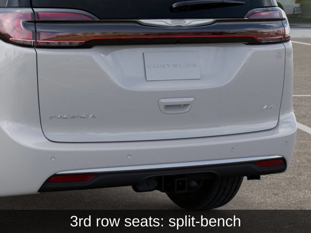 New 2026 Chrysler Pacifica Pinnacle w/ Trailer Tow Group AWD/4WD image 15