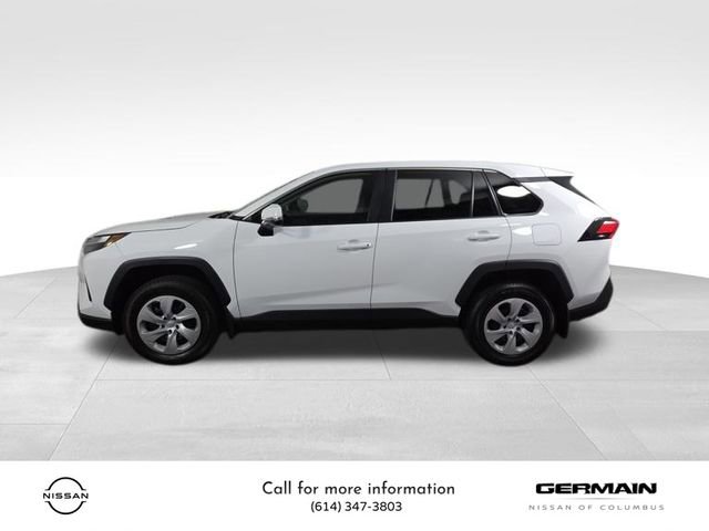 Used 2024 Toyota RAV4 LE image 9