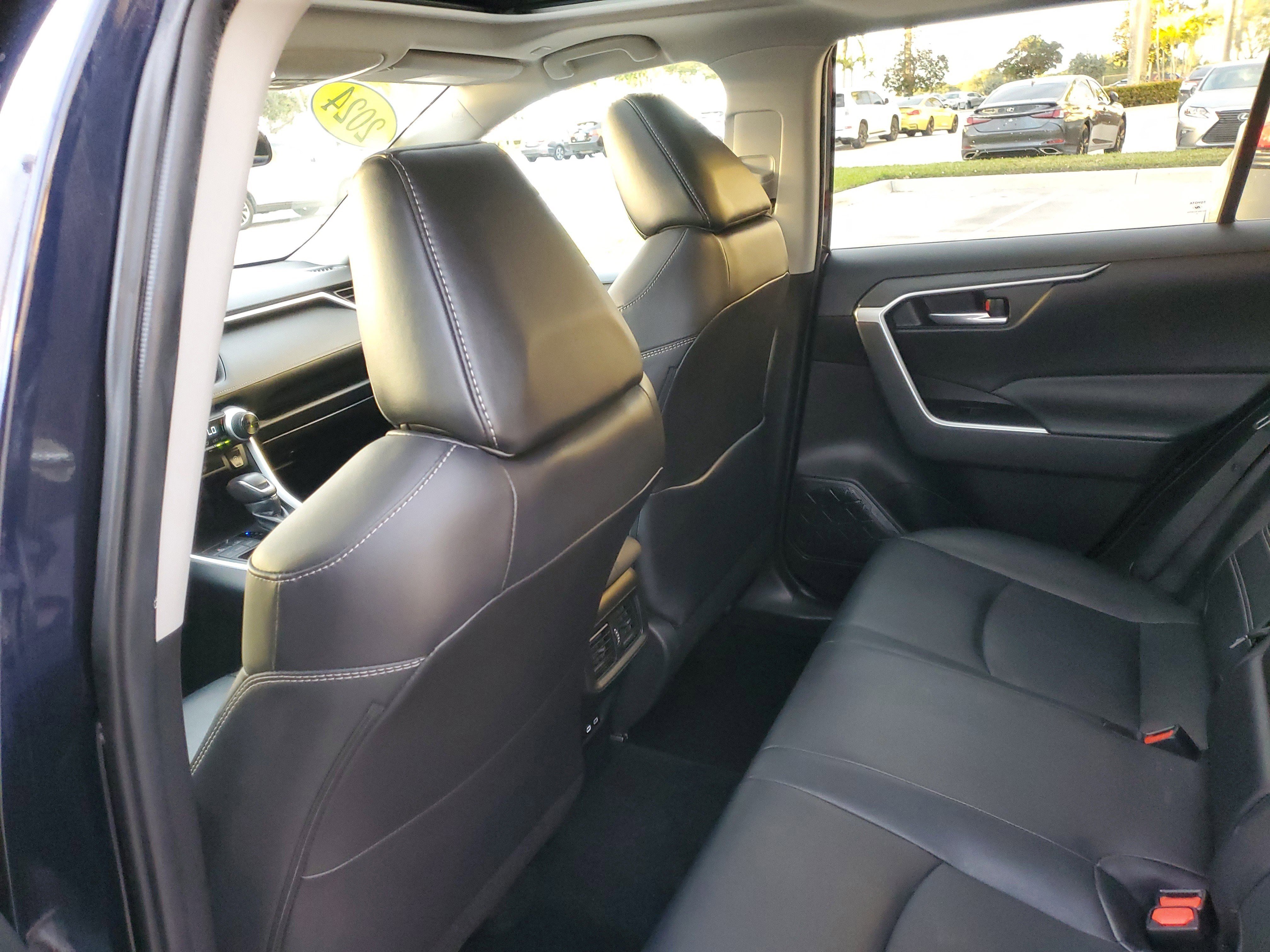 Used 2024 Toyota RAV4 XLE Premium image 13