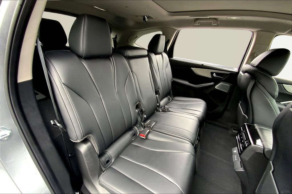 Used 2025 Acura MDX w/ Technology Package image 19