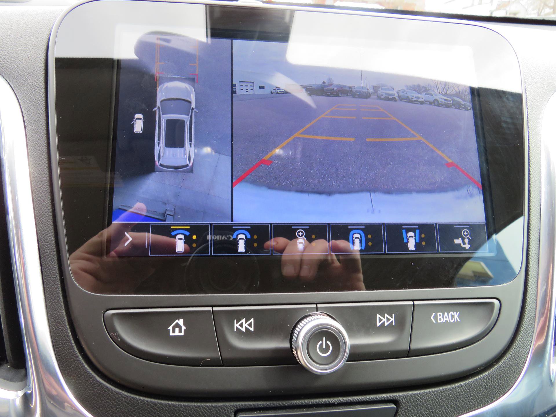 Used 2021 Chevrolet Equinox Premier image 7