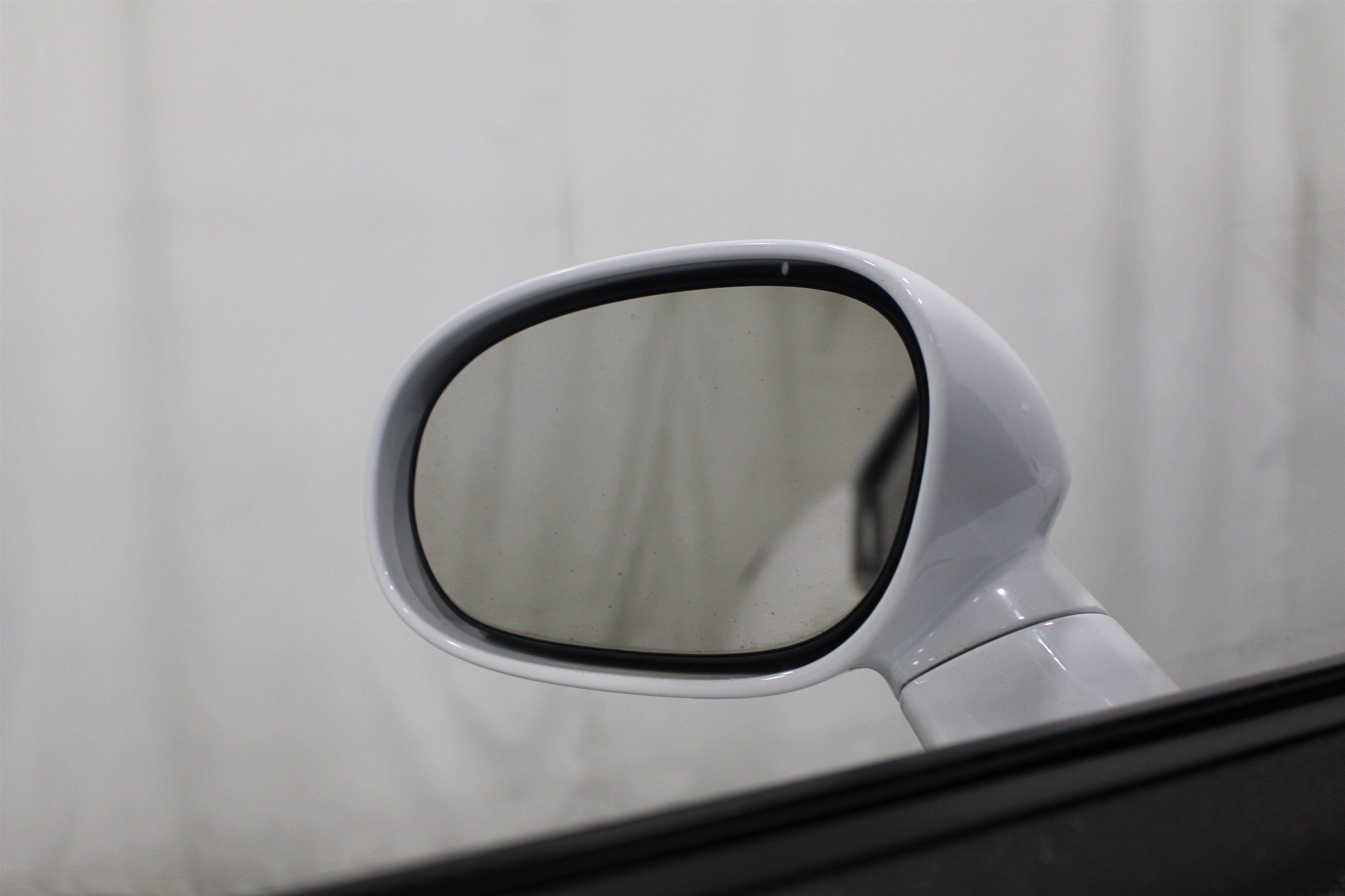 Used 2014 Dodge Challenger SXT RWD image 9