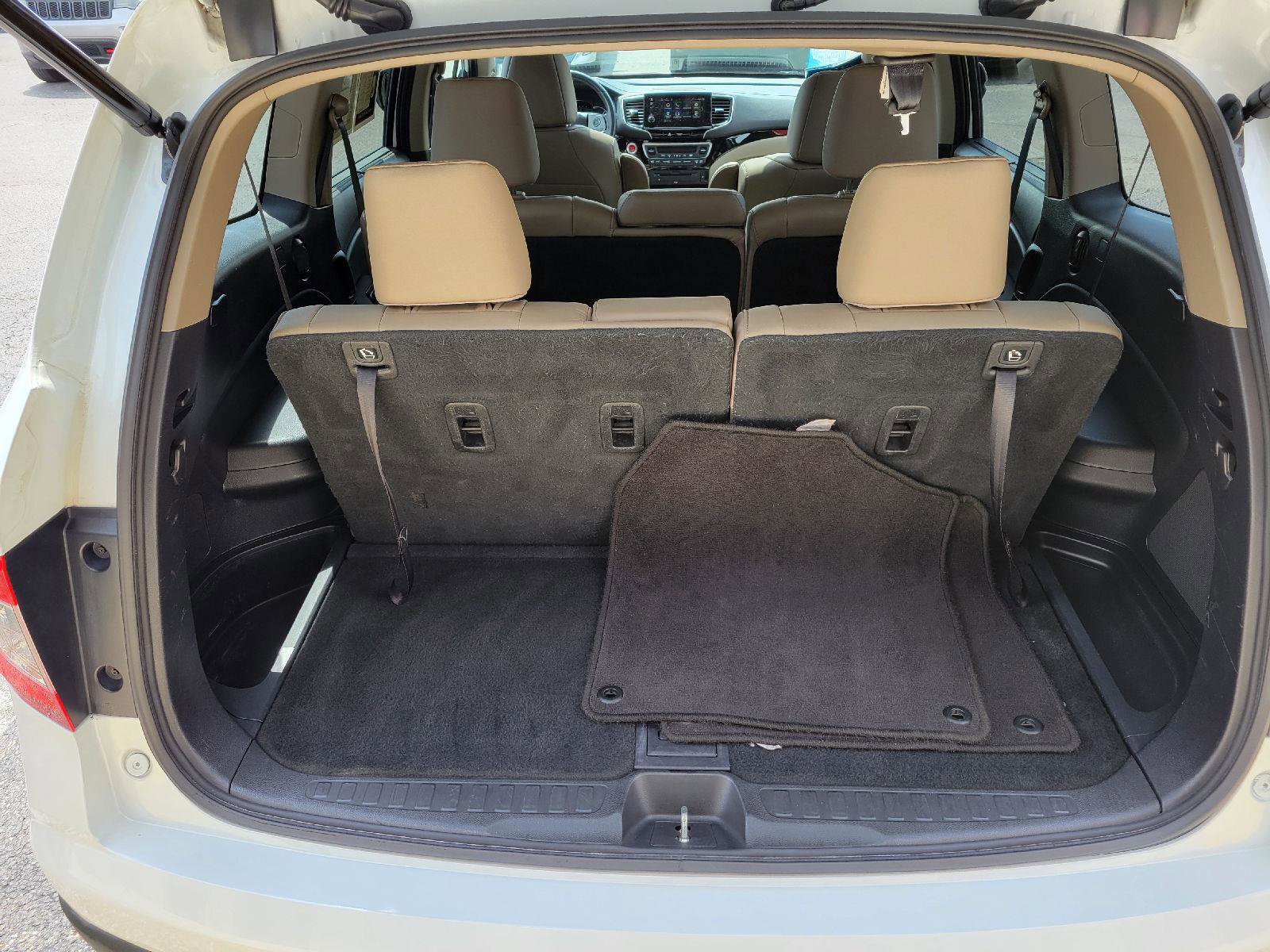 Used 2020 Honda Pilot Touring image 35