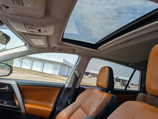 Used 2016 Toyota RAV4 Limited FWD image 18