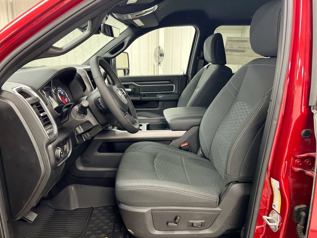 New 2026 RAM 2500 Big Horn AWD/4WD image 19