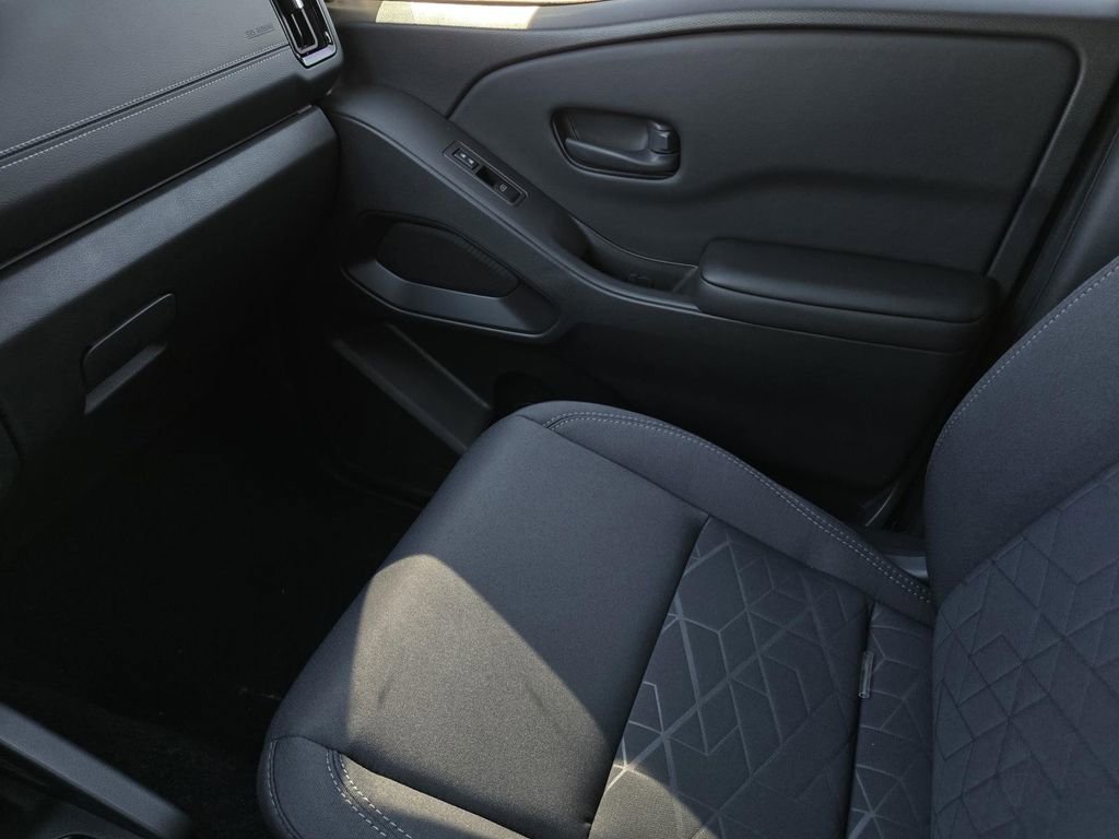 New 2026 Nissan Frontier SV w/ All-Weather Content Package image 20