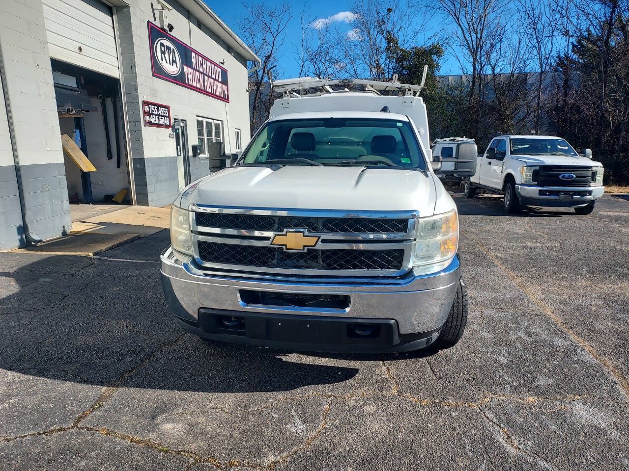 Used 2012 Chevrolet Silverado 2500 W/T RWD image 3