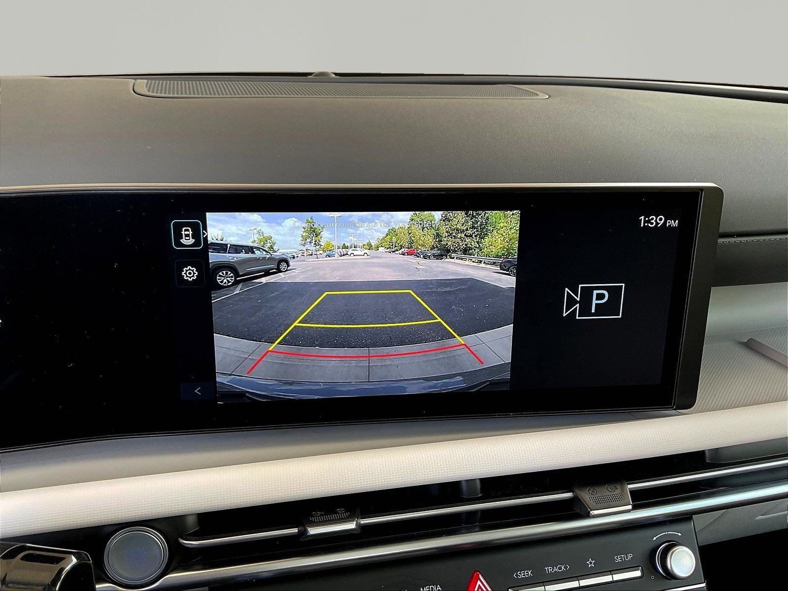 Used 2025 Hyundai Tucson SE FWD image 14