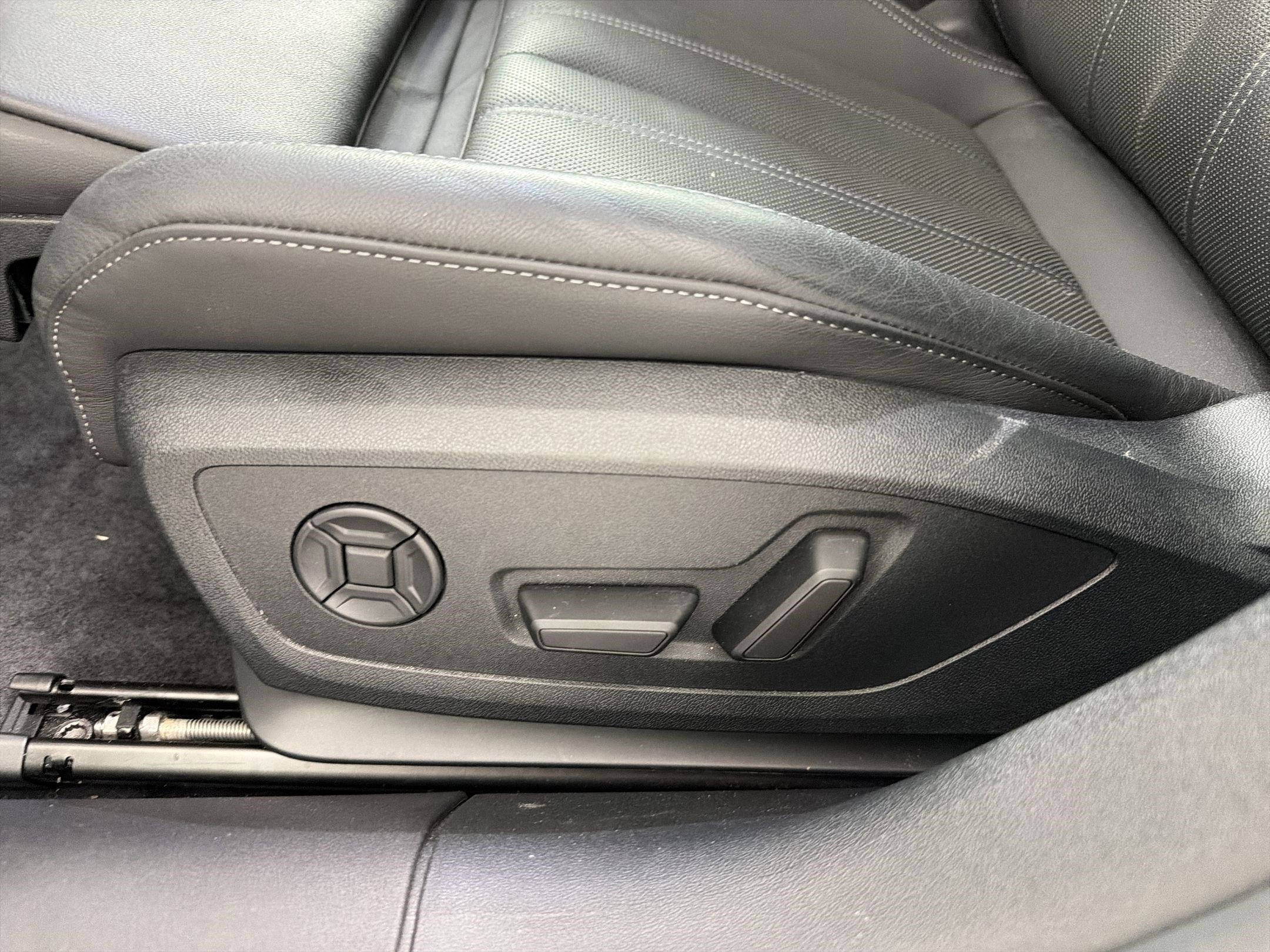 Used 2025 Audi A5 2.0T Premium Plus w/ Premium Plus AWD/4WD image 13