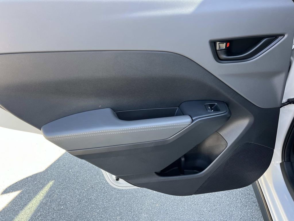 Used 2025 Subaru Crosstrek 2.0i Premium image 16