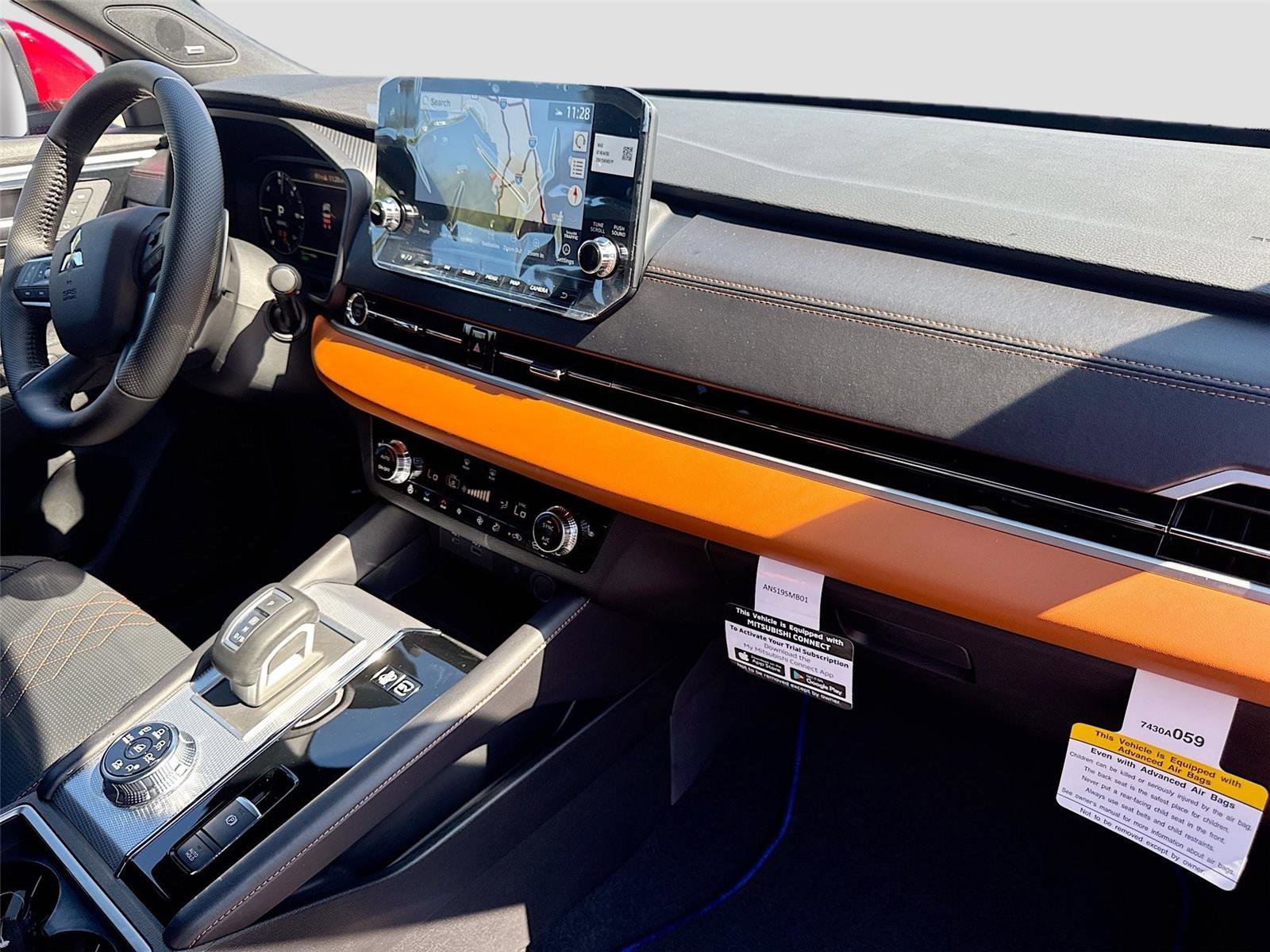 New 2025 Mitsubishi Outlander SEL image 30