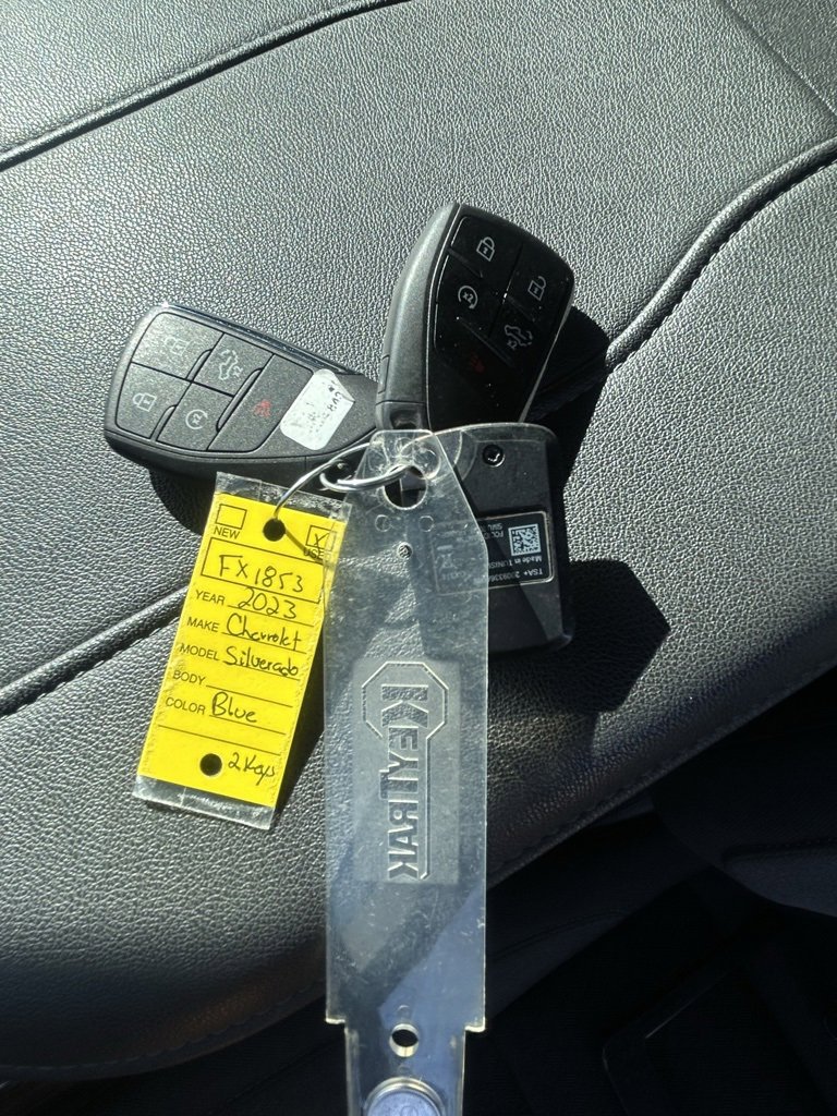 Used 2023 Chevrolet Silverado 1500 LT Trail Boss w/ LPO, Dark Essentials Package image 19