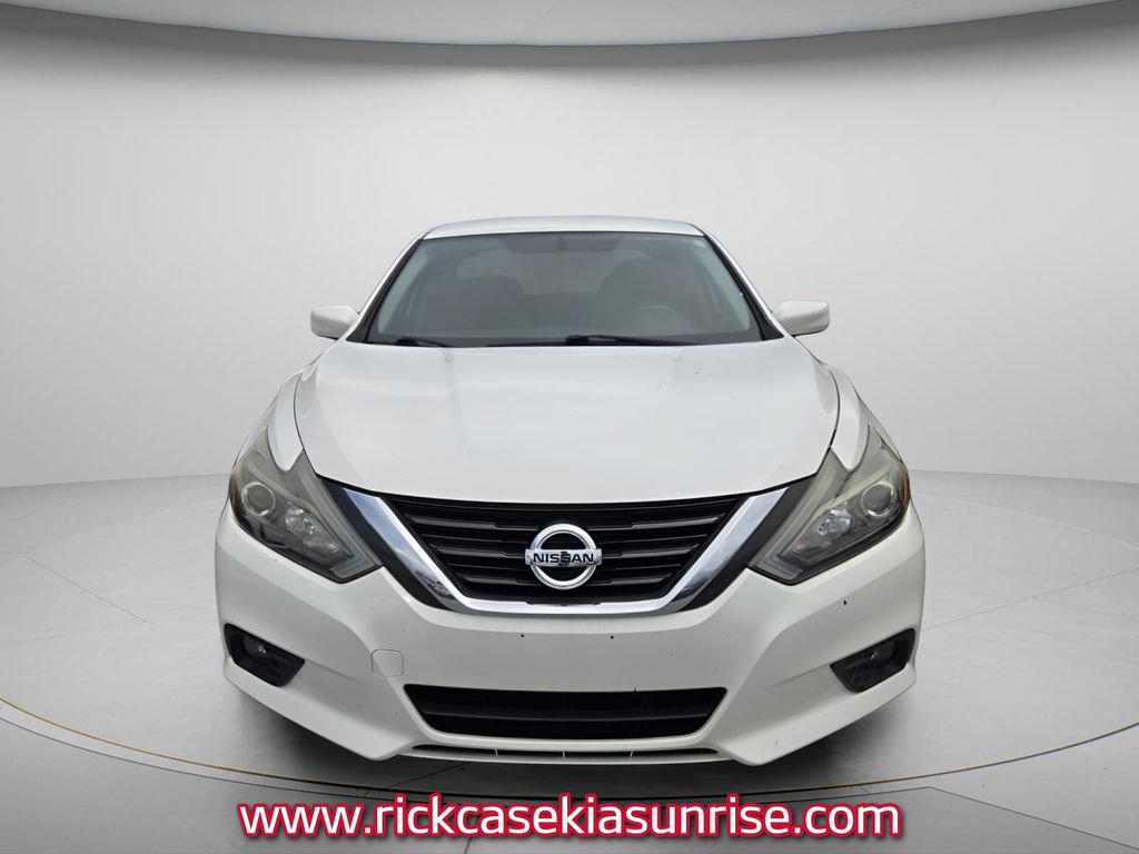Used 2018 Nissan Altima 2.5 SR FWD image 3