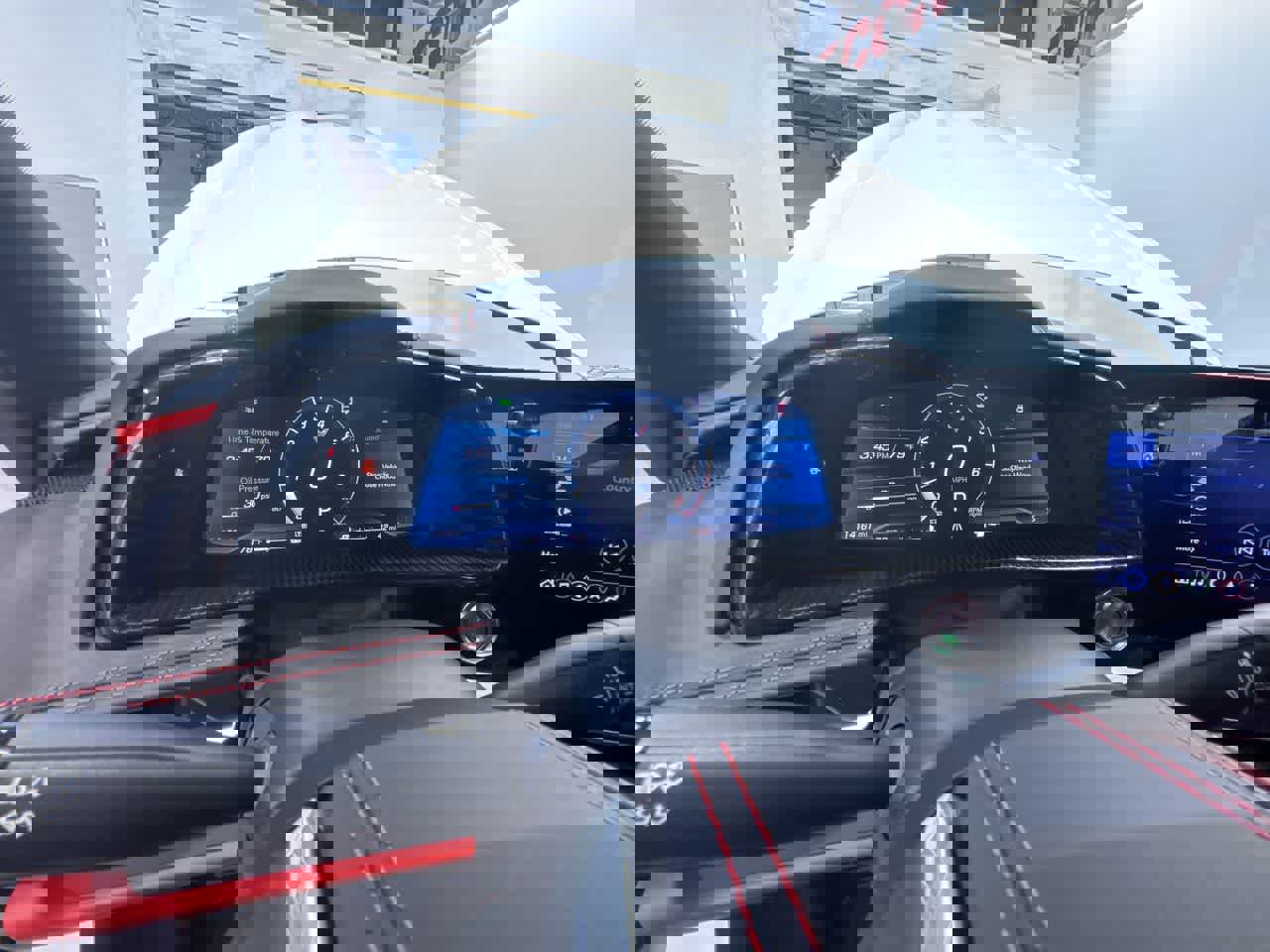 Used 2021 Chevrolet Corvette Stingray Premium Cpe w/ Z51 Performance Package image 23