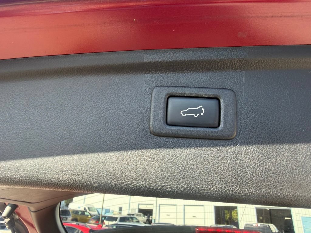 Used 2017 Subaru Outback 3.6R Limited AWD/4WD image 10