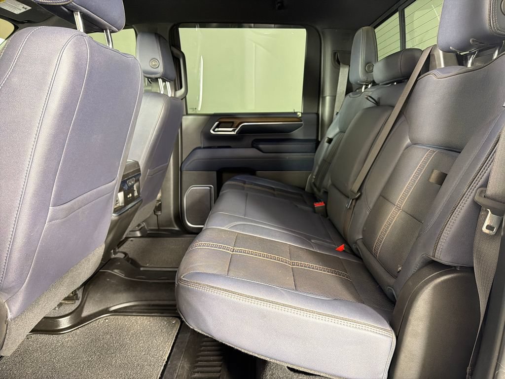 Used 2024 Chevrolet Silverado 3500 High Country AWD/4WD image 20