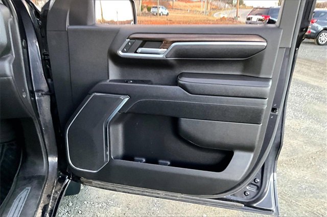 Used 2023 Chevrolet Silverado 1500 LT image 21