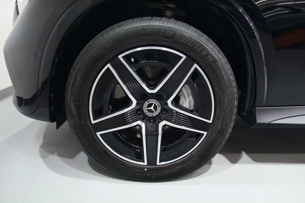 Certified 2026 Mercedes-Benz GLC 300 4MATIC image 17