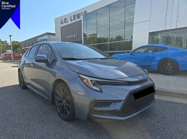 Used 2024 Toyota Corolla SE w/ SE Premium Package FWD image 1