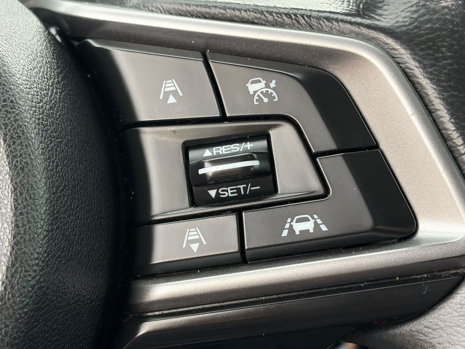 Used 2018 Subaru Crosstrek 2.0i Limited AWD/4WD image 11