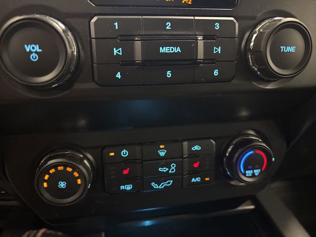 Used 2020 Ford F150 XLT w/ Equipment Group 302A Luxury AWD/4WD image 12